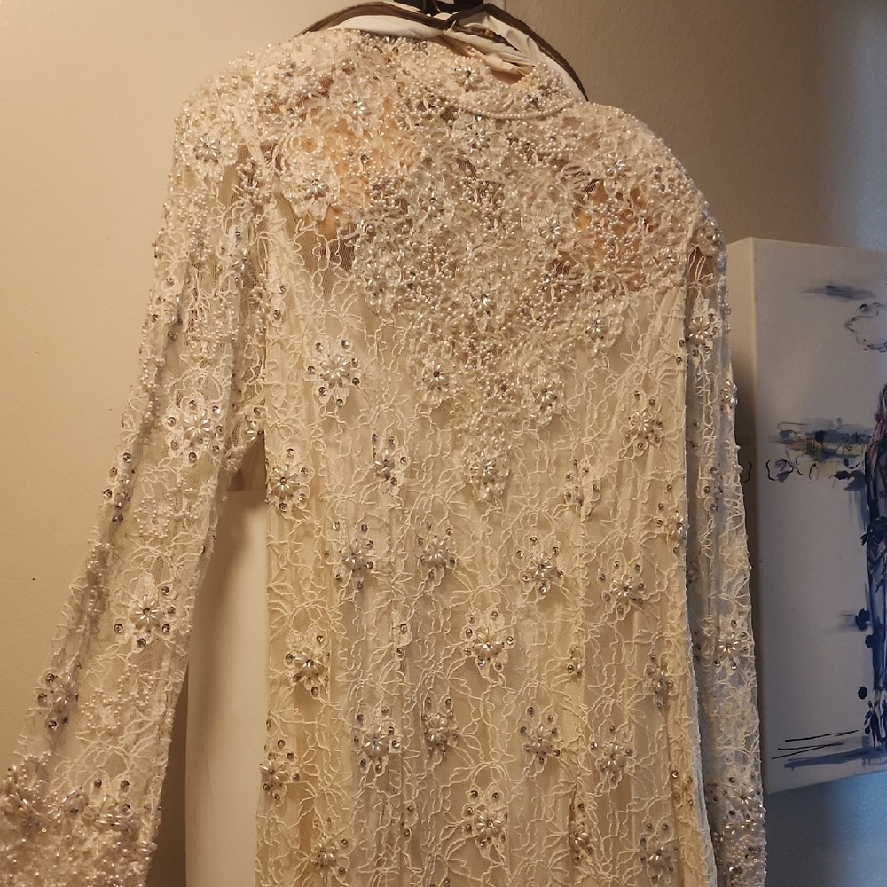 Elegant Cream Long Sleeve Dress